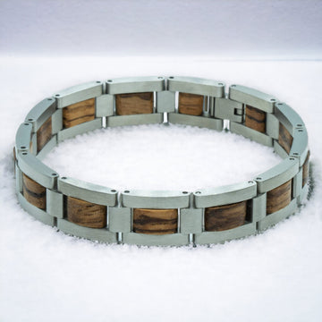 Ama Dablam – Icy Zebrano & Roestvrij Staal Houten Armband
