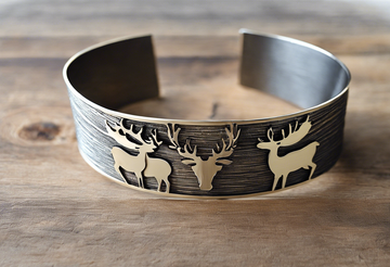 Gegraveerde Trouwarmbanden: De Nieuwe Trend in Huwelijksaanzoeken