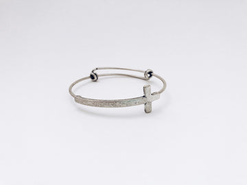 Hoe Kies Je De Perfecte Gegraveerde Zilveren Armband Voor Speciale Momenten?