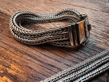 Zilveren armbanden oppoetsen? Hoe worden ze weer schoon?