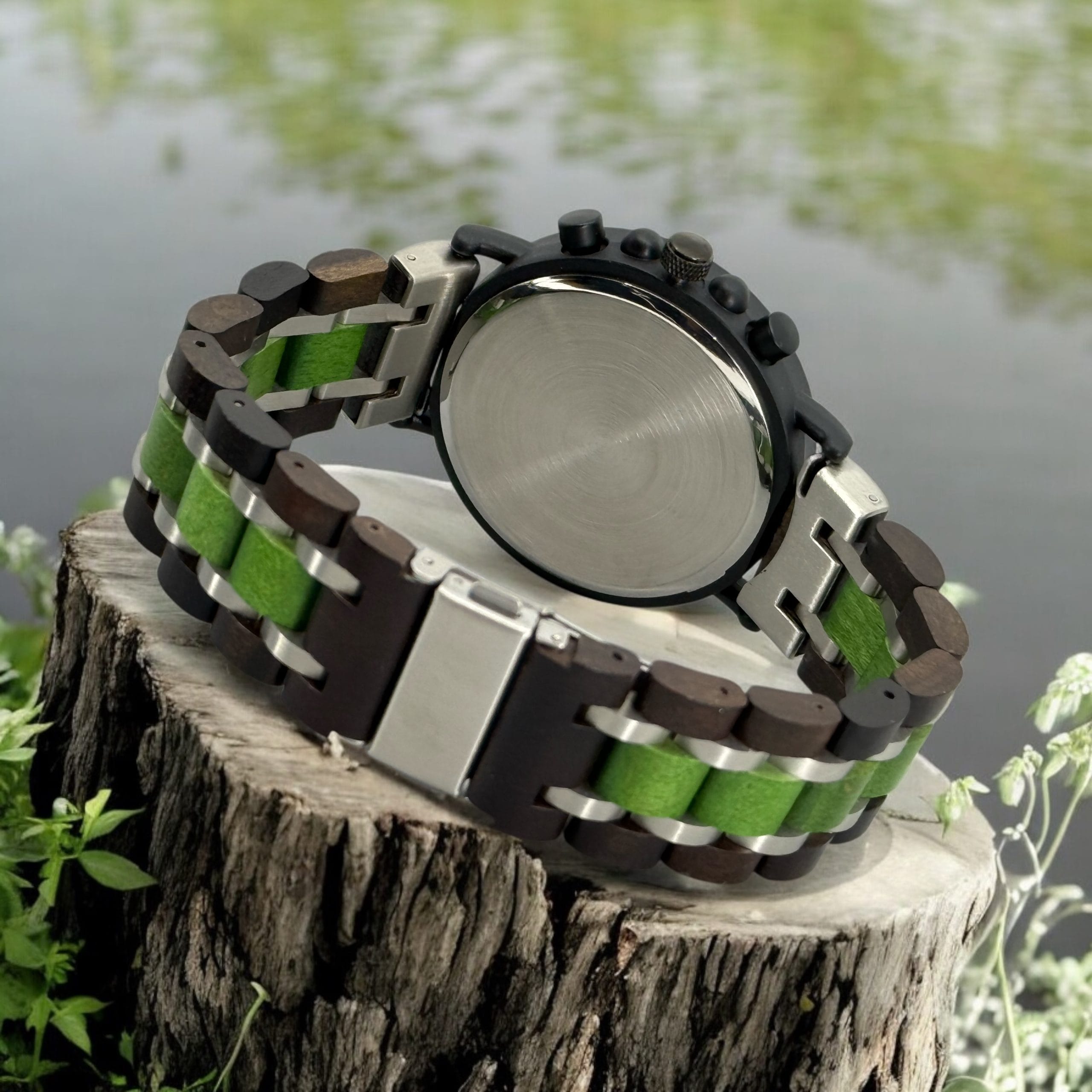TimberWood FusionEdge™ – Herenhorloge van Zwart Metaal, Groen Hout en Sandelhout