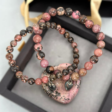 Rhodoniet Armbanden Set met Hartvormige Steen – Balans & Liefde