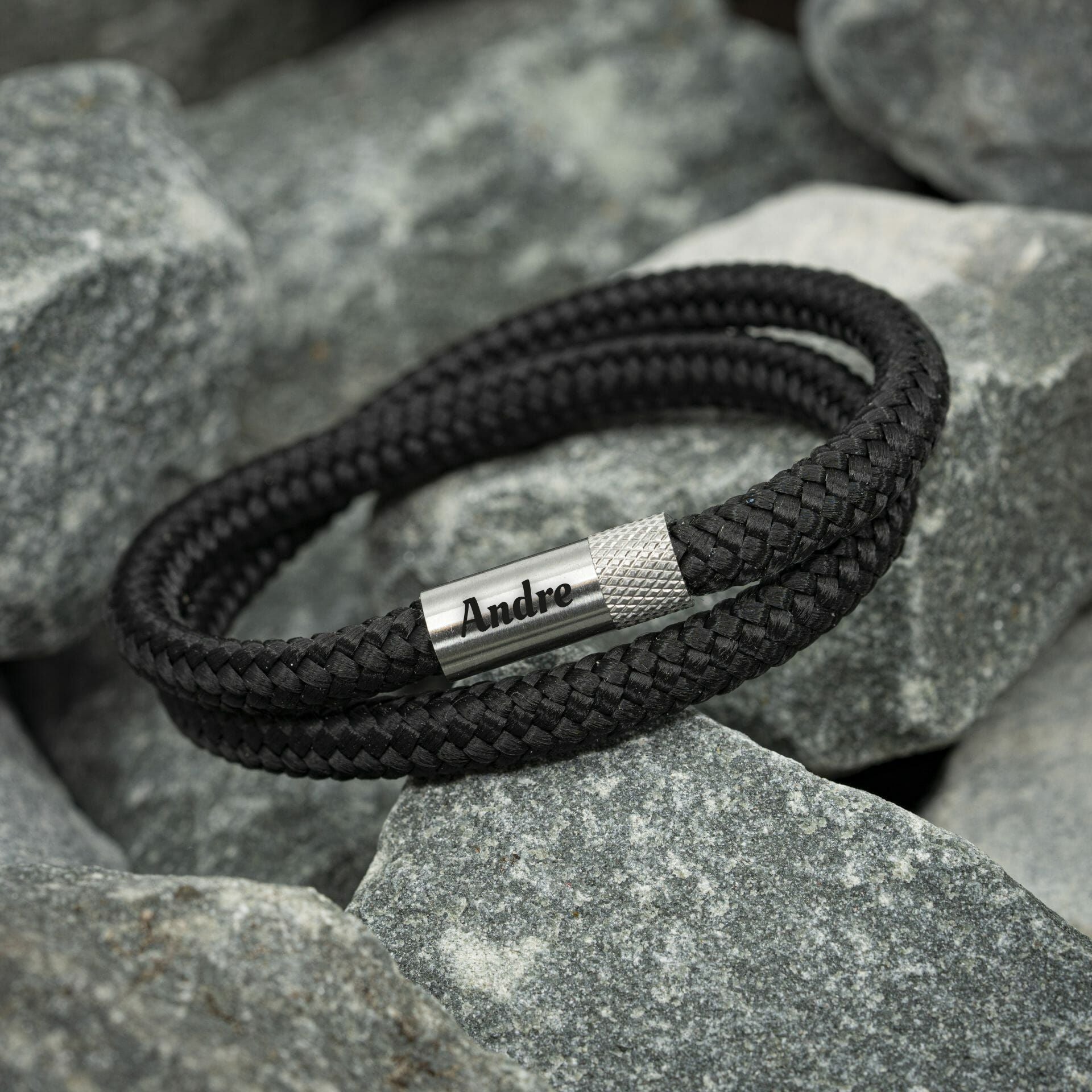 Navy™ Armband – Zwart Touw