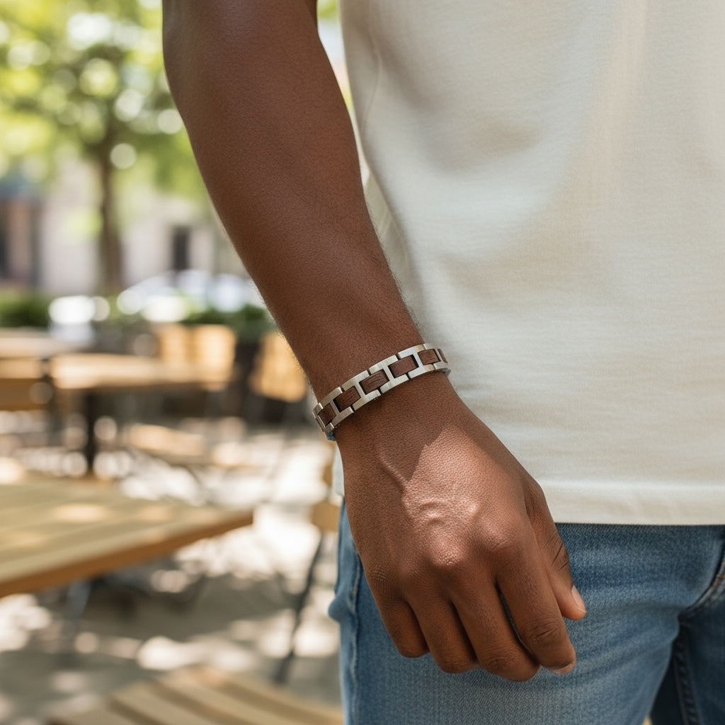 Kangchenjunga – Walnoot & Roestvrij Staal Houten Armband