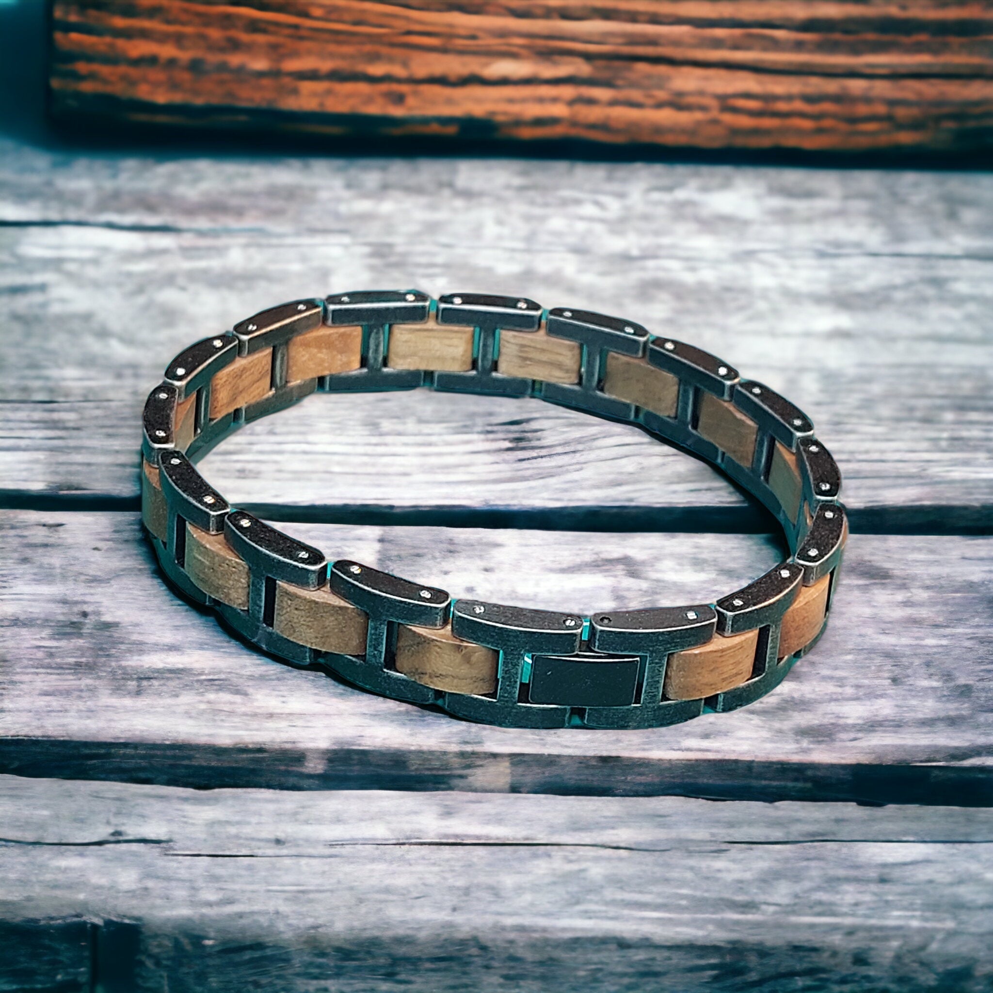 Vintage Woody – Mannelijke authentieke houten armband