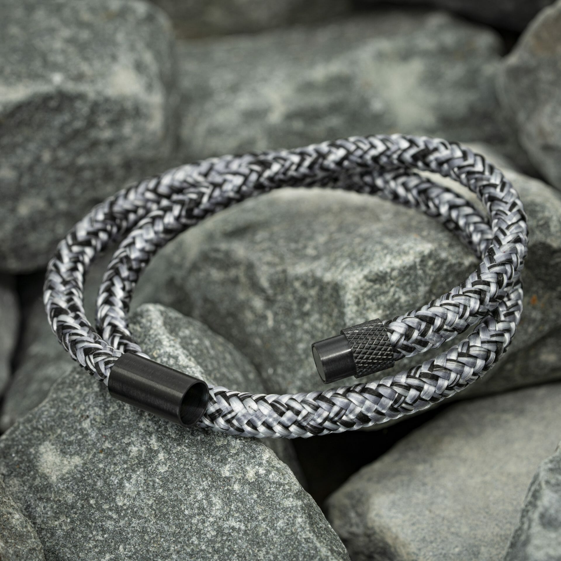 Navy™ Armband – Zwart & Wit