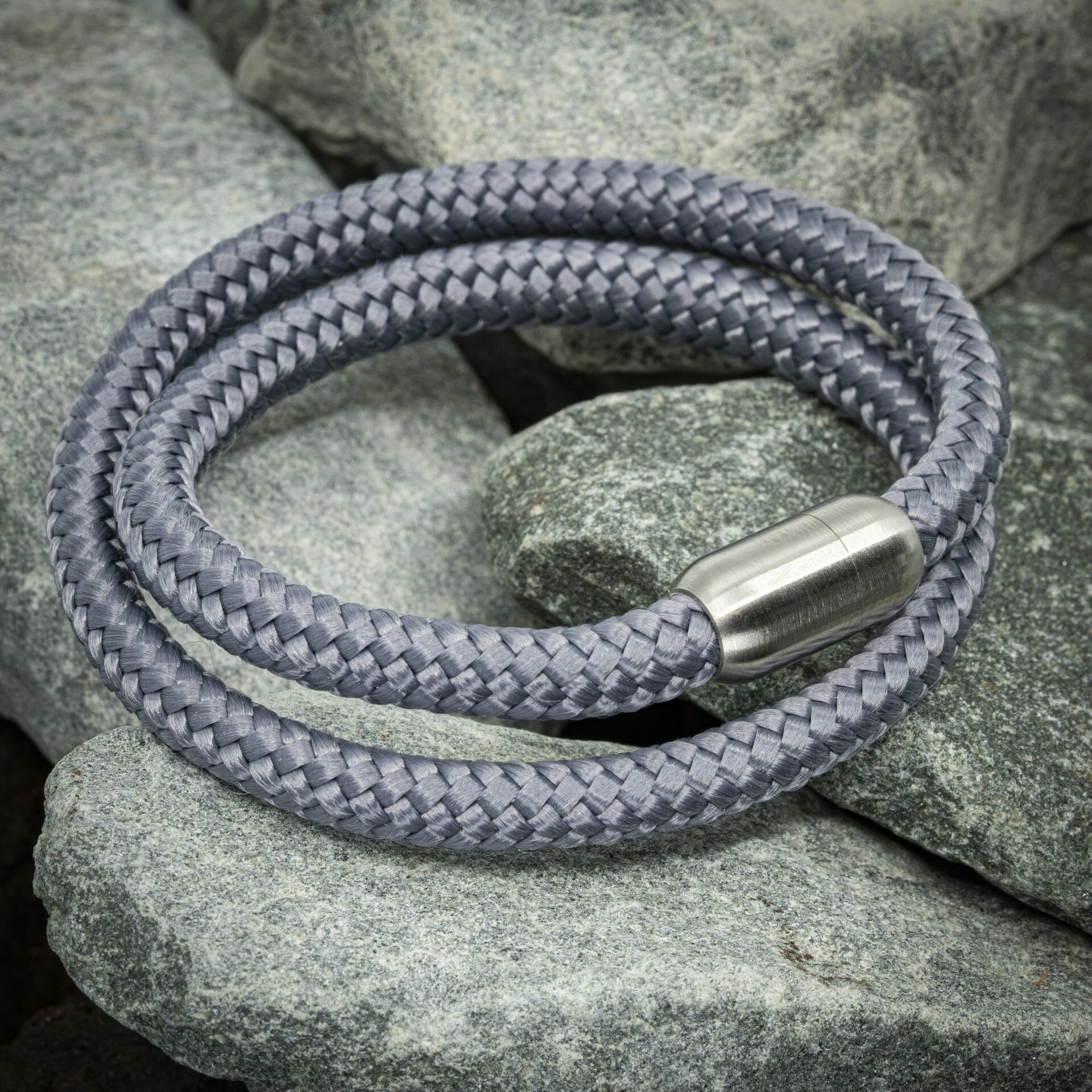 Navy™ Armband – Grey Paracord