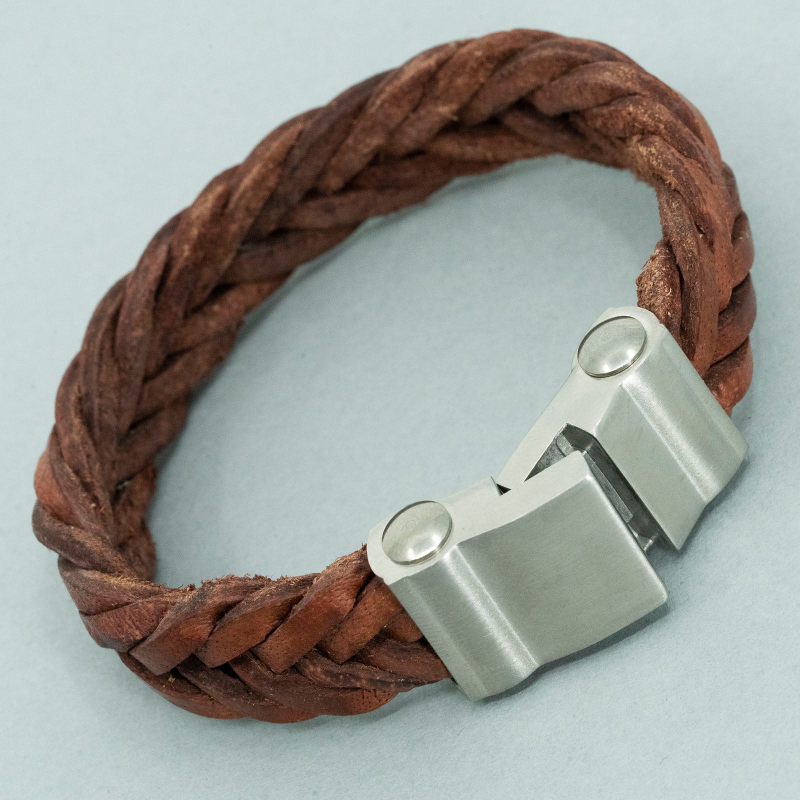 Graveerbare gevlochten leren Armband