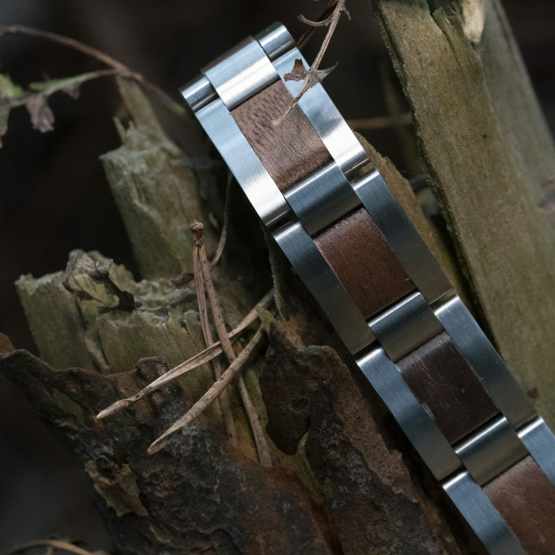 Classic TimberWood (Walnoot + RVS) – Houten armband