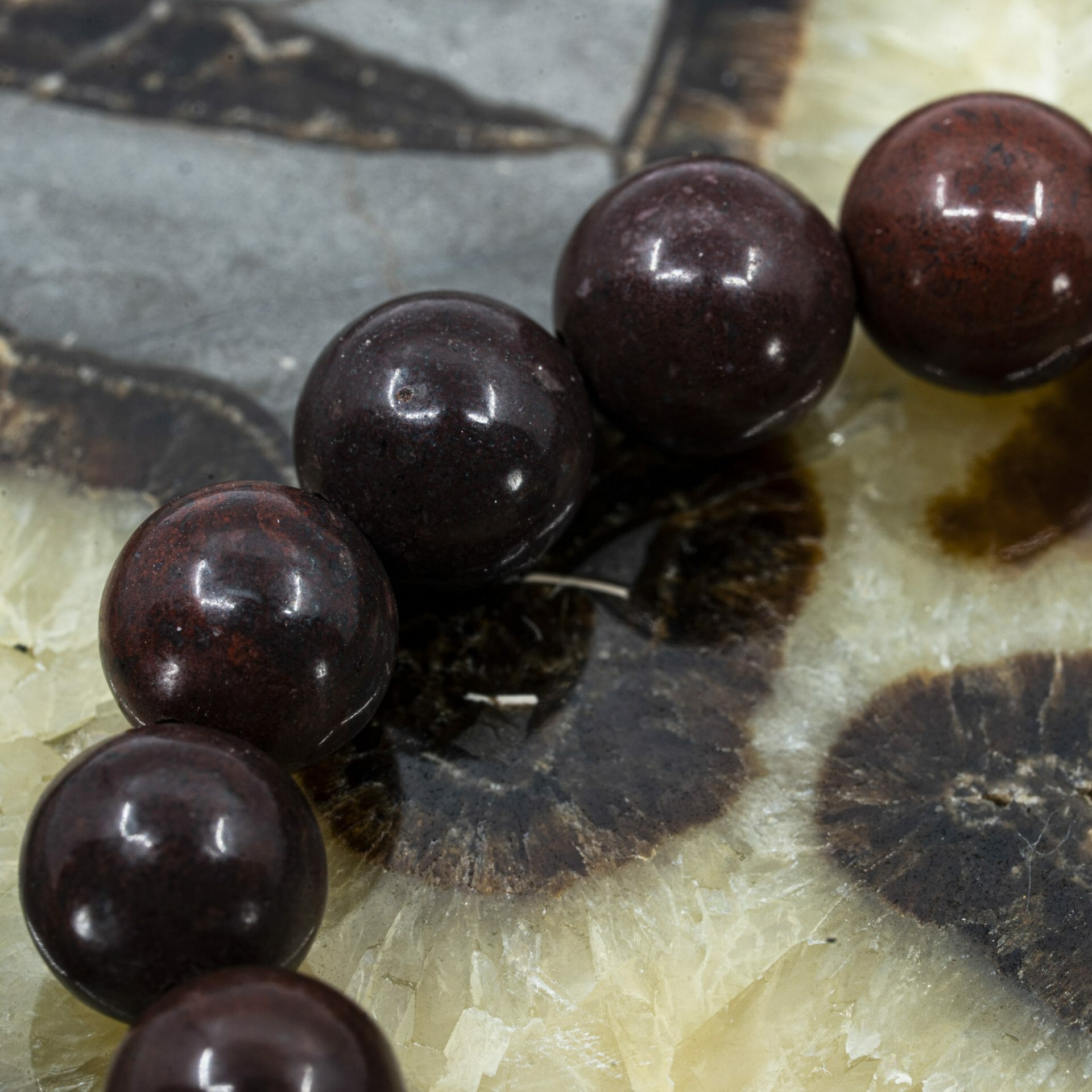 Red Bloom – Klaproos Jaspis Kralen Armband