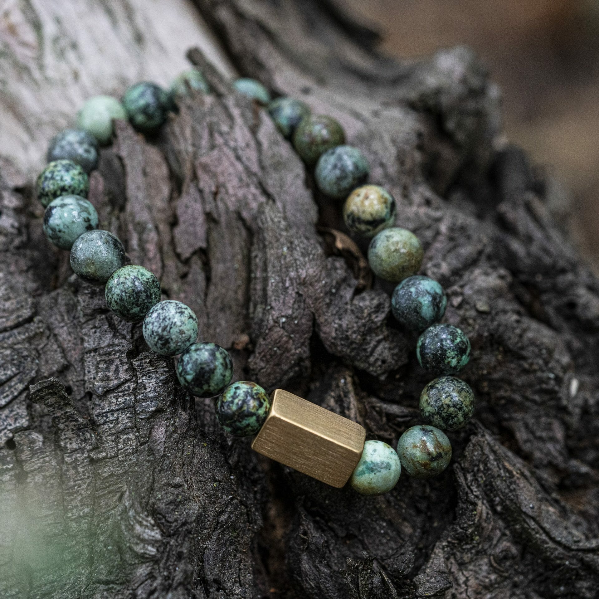 Afrikaanse Turquoise Goudkleurige kralen armband