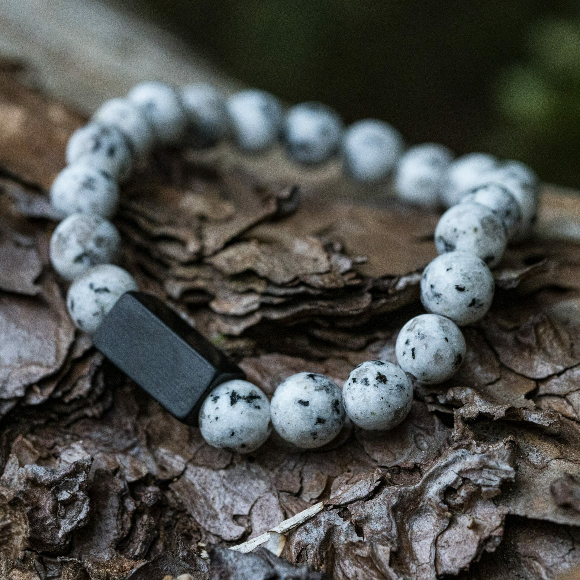 Midnight Snow – Kralenarmband met Persoonlijke Gravure