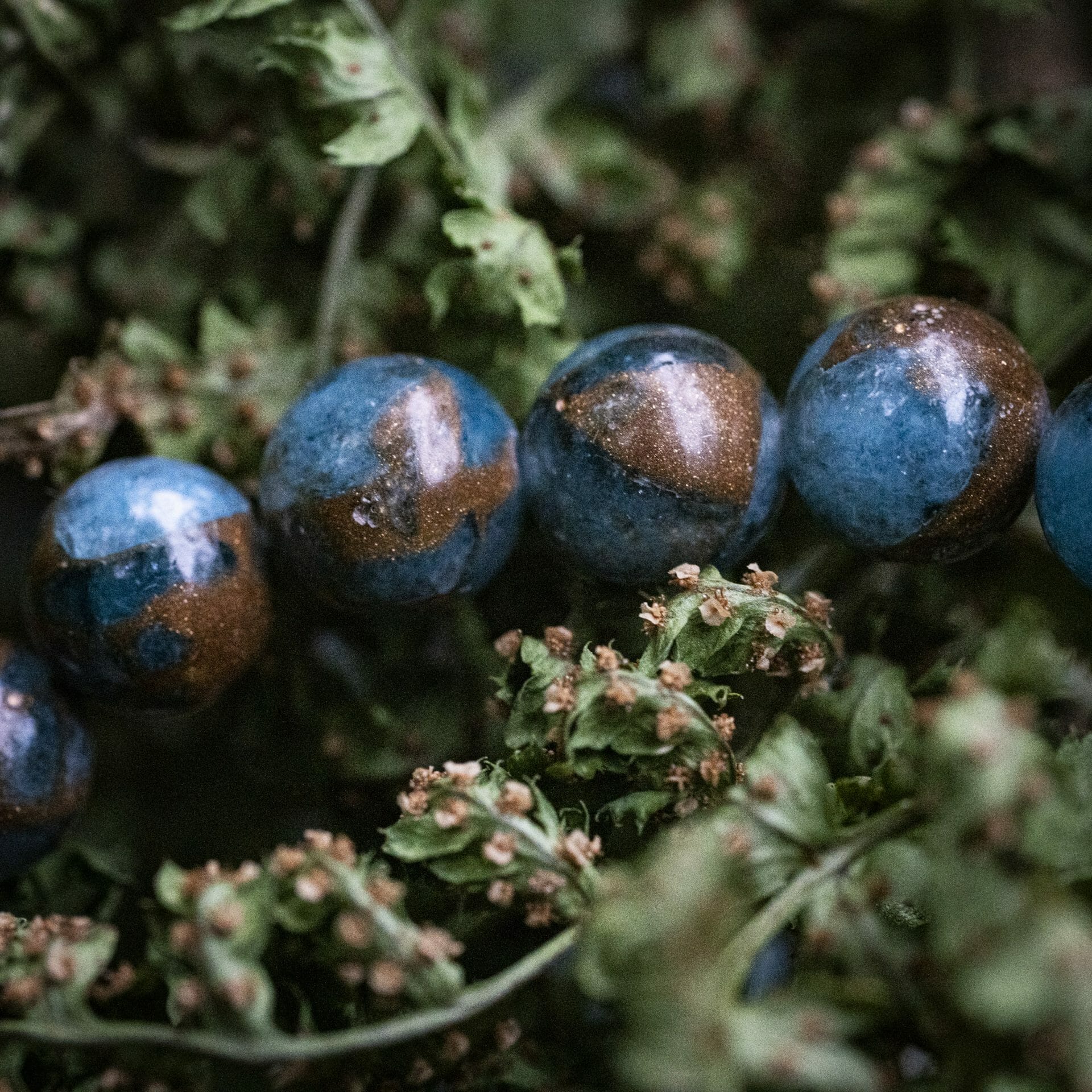 Blauwe Goud-aderige 8mm Natuurstenen kralen armband