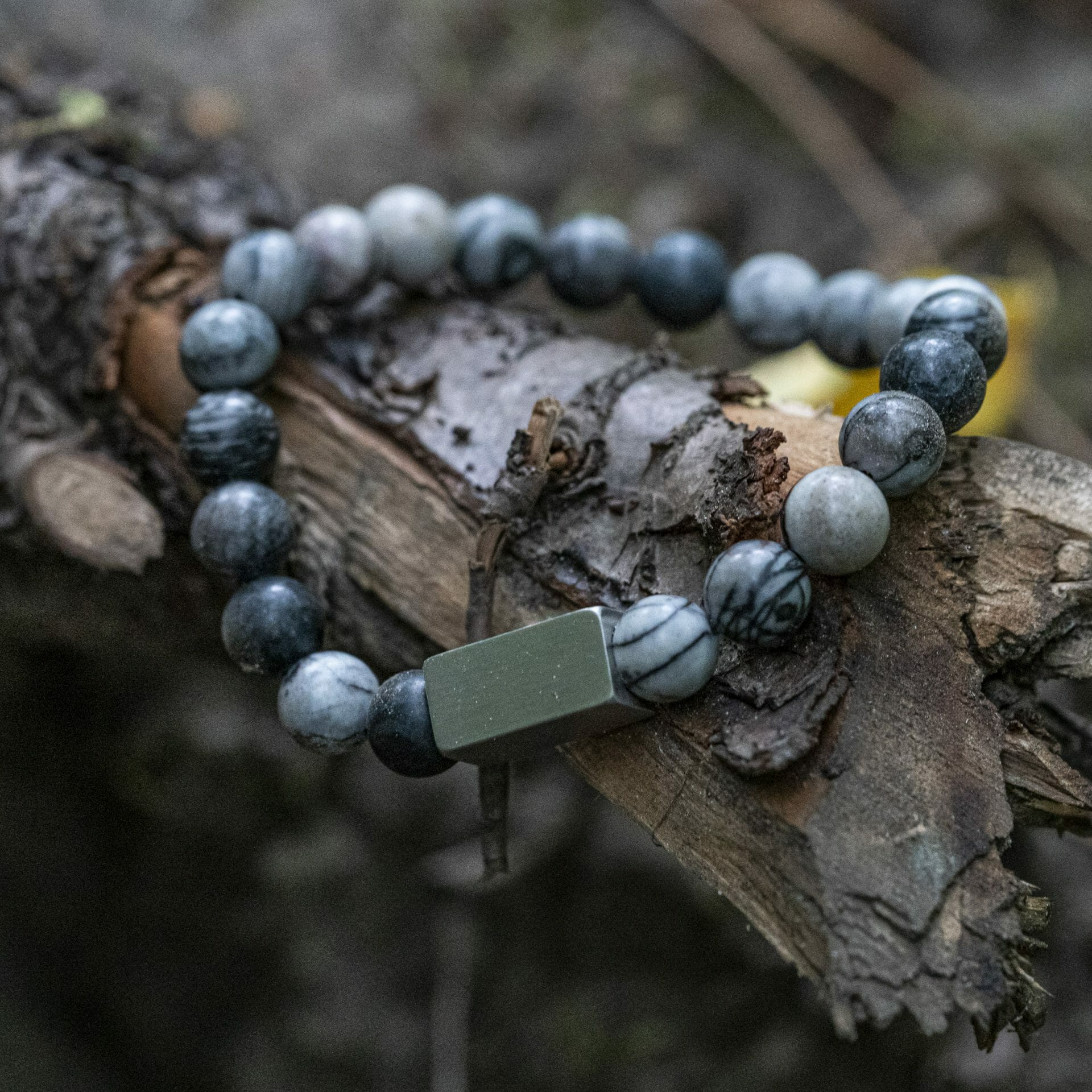 Zwarte zijdesteen - Natuurstenen kralen armband