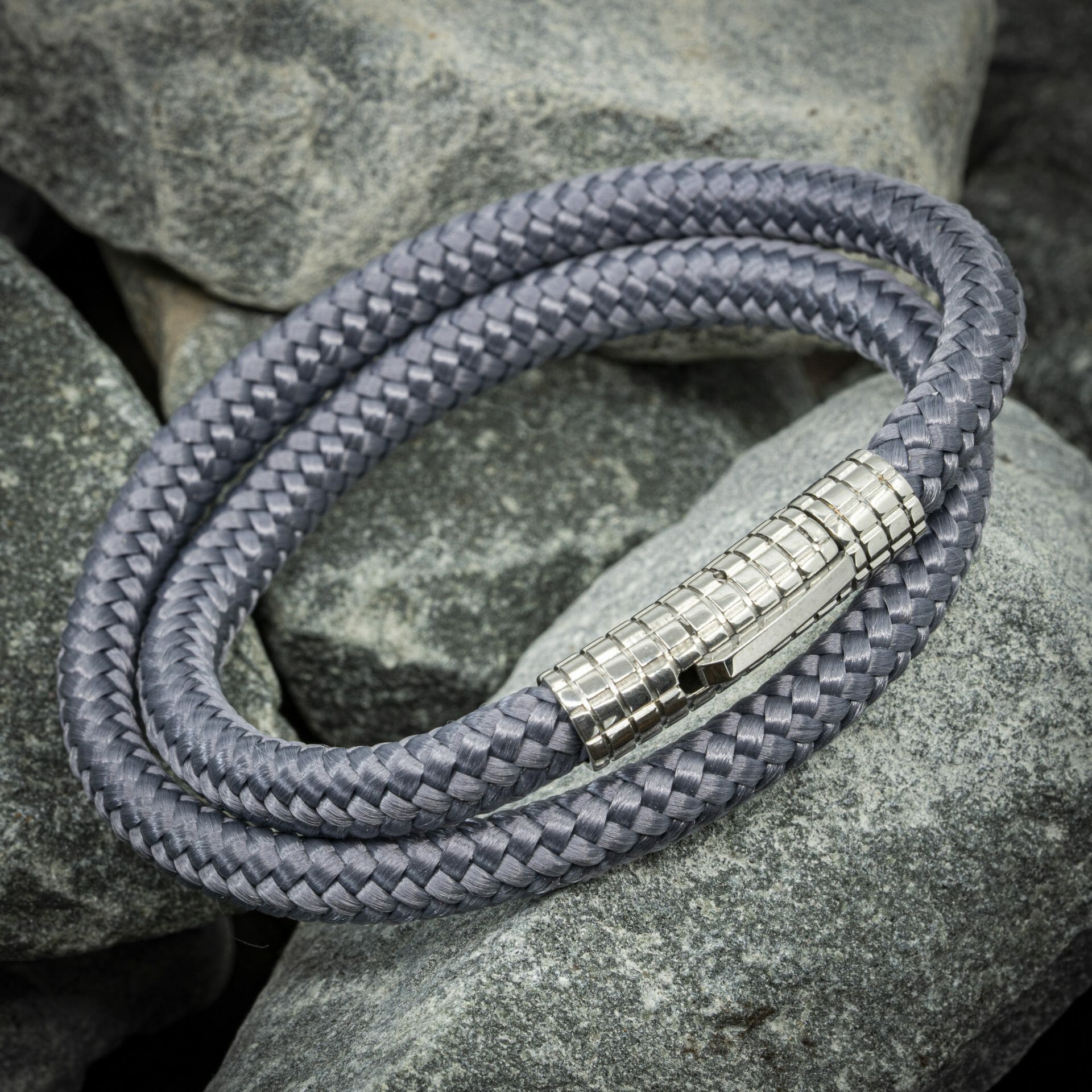 Navy™ Armband – Granaat & Grijs Touw