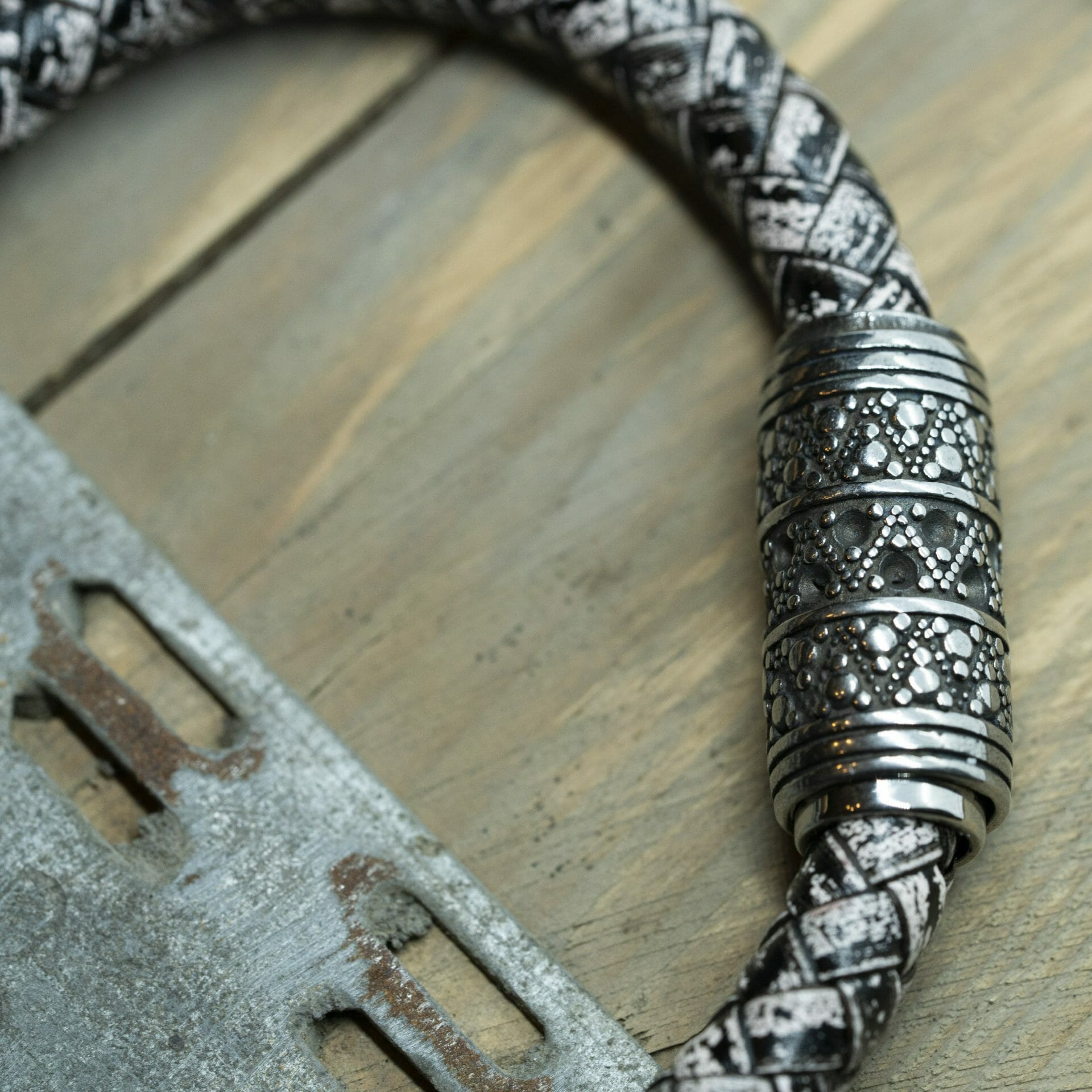 Wit / Zwart geweven 8mm armband | Italiaans Valiano™ leer