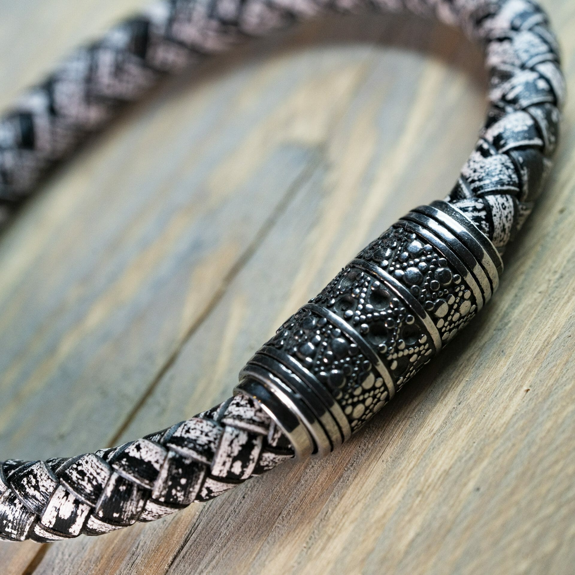 Wit / Zwart geweven 8mm armband | Italiaans Valiano™ leer