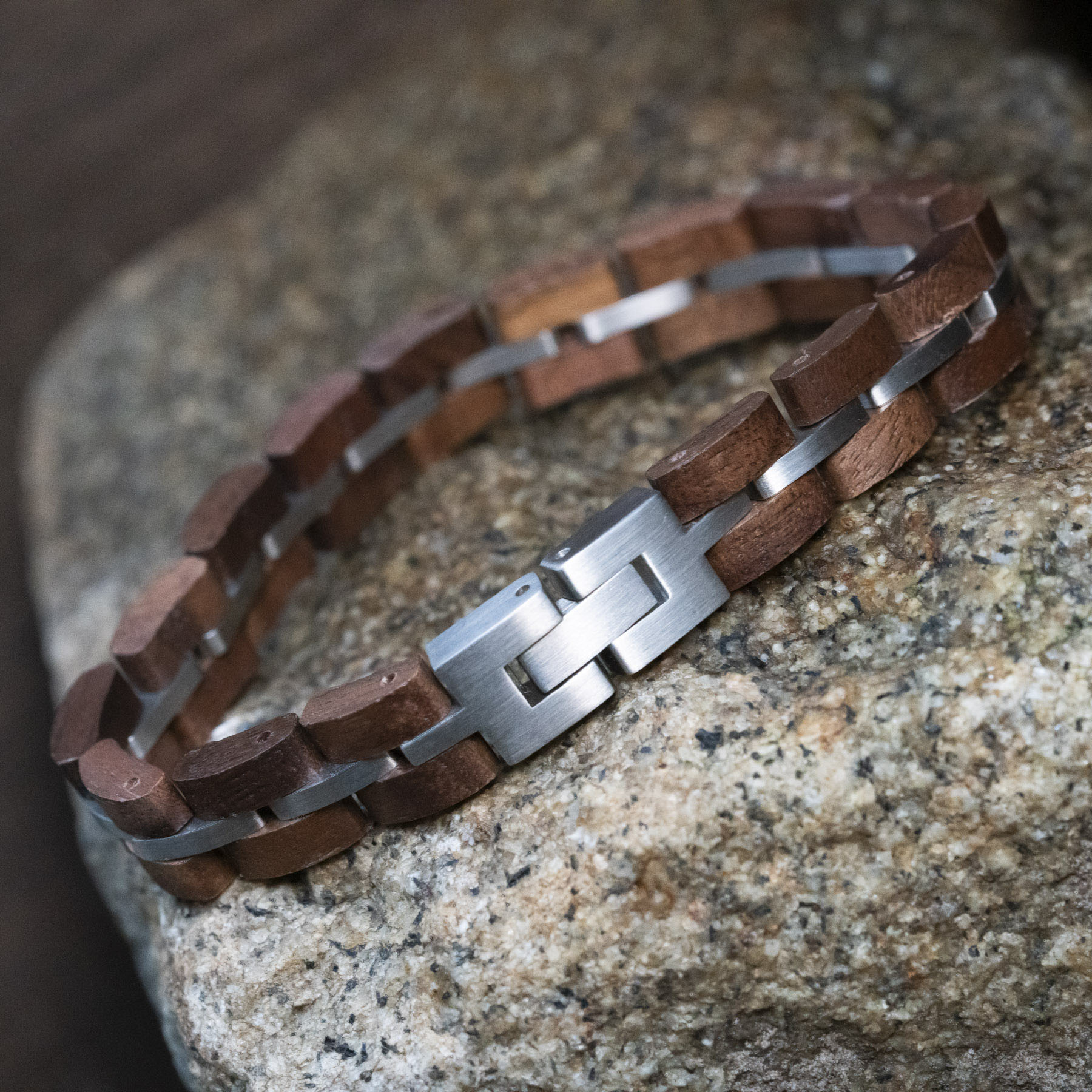 TimberWood Okkernoot - Houten armband