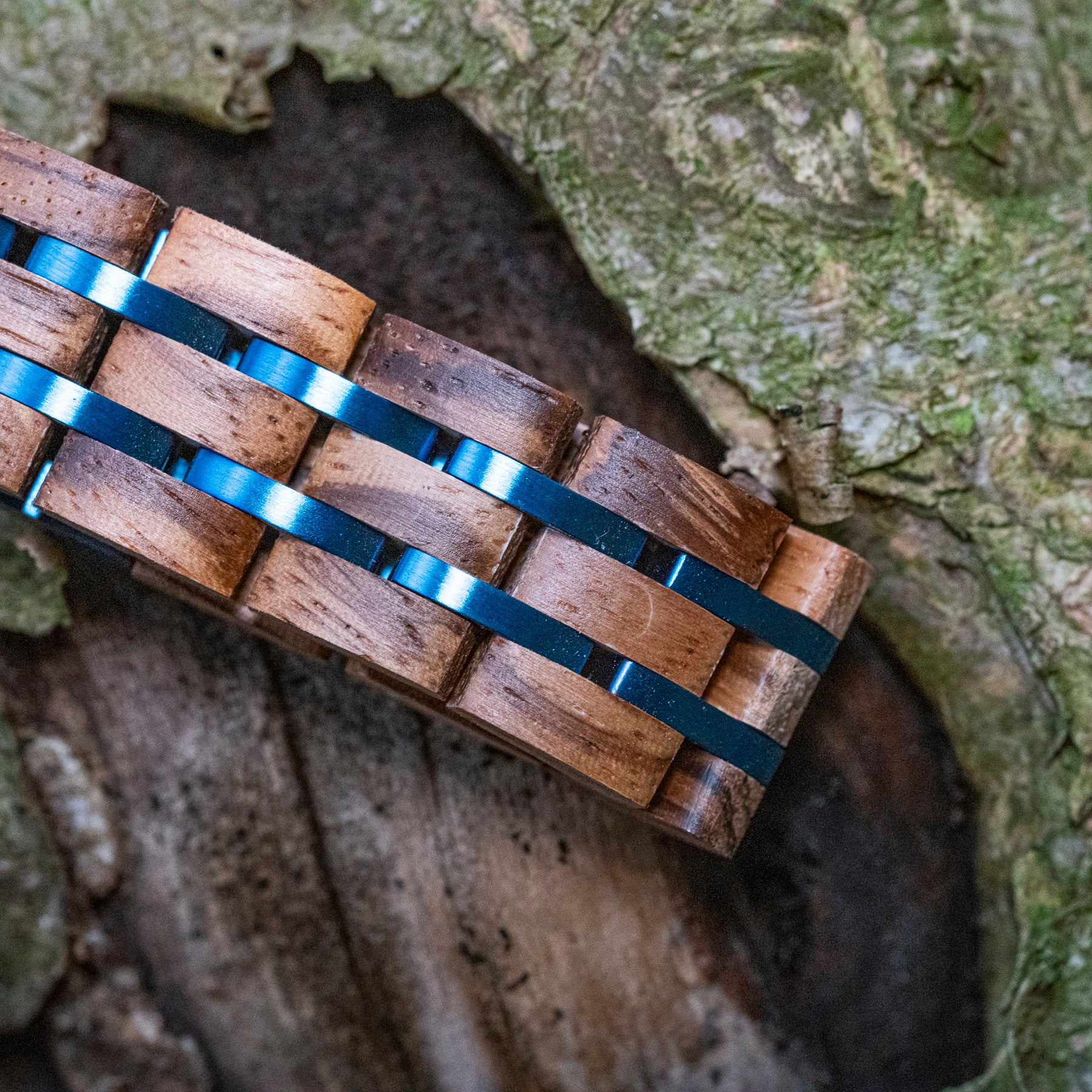 Azure TimberWood – Zebrano & Blauwe RVS Armband