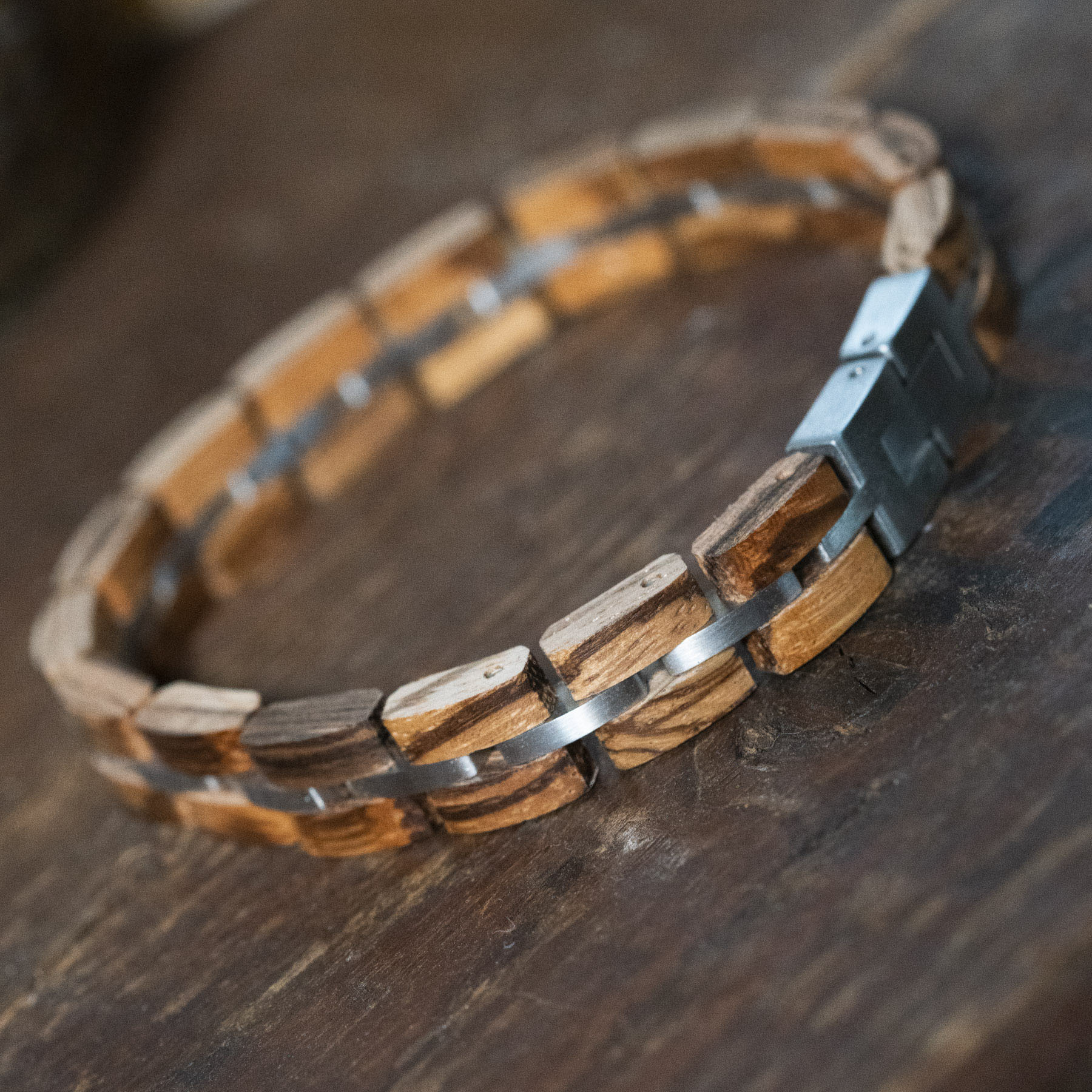 Metal Zebra (TimberWood) - Houten armband