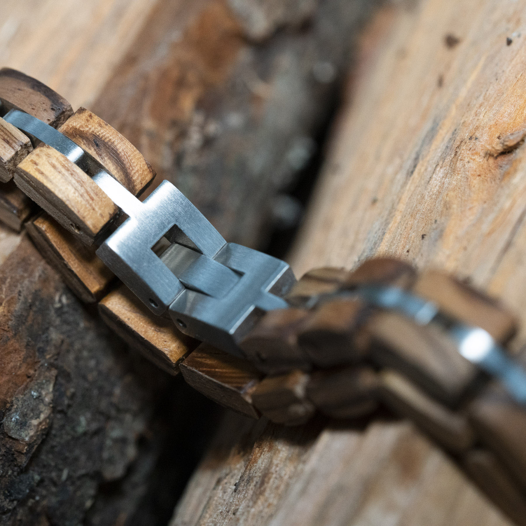 Metal Zebra (TimberWood) - Houten armband