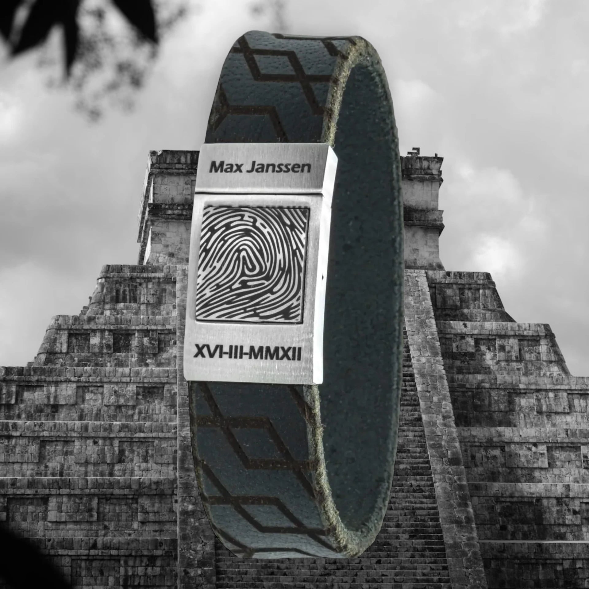 Mayans – Eigen vingerafdruk armband van Vintage leer